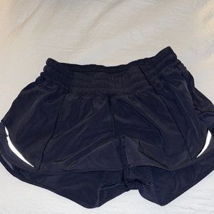 Hotty hot short 2.5 lululemon shorts, low rise